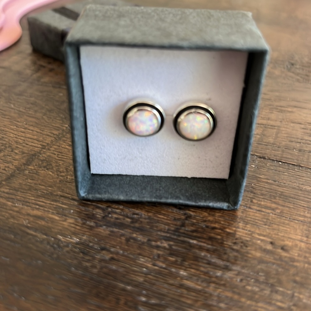 Pearl like opal earrings